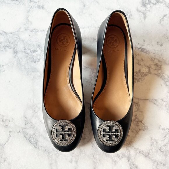 Tory Burch Liana Pumps in Black - Picture 3 of 16